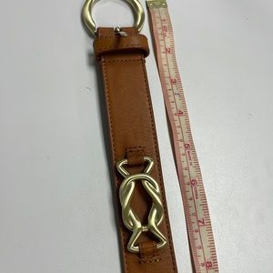 Talbots chestnut 🌰 leather belt with Gold embellishment.